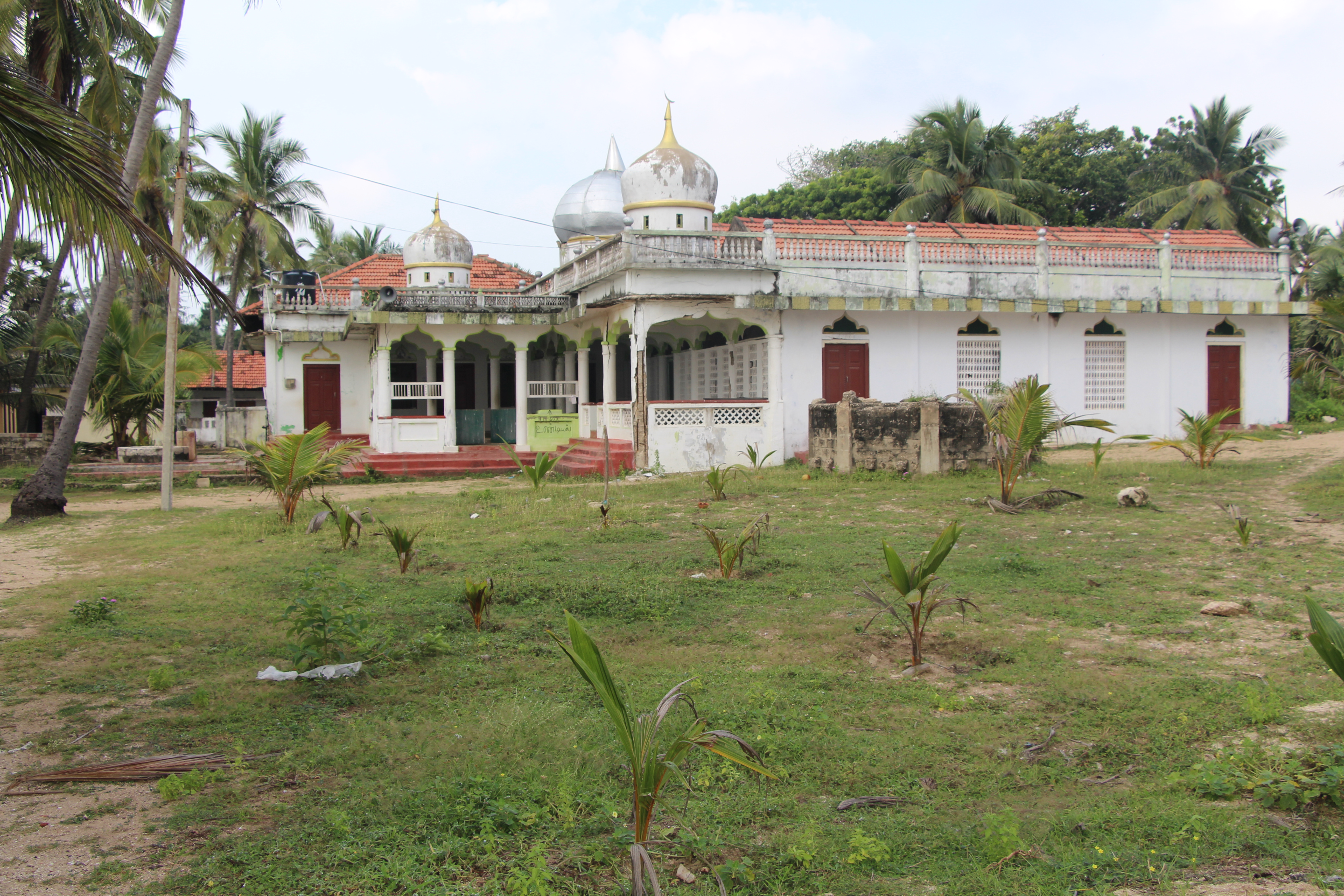 function/uploads/cultural/White Beach Jumma Mosque.JPG